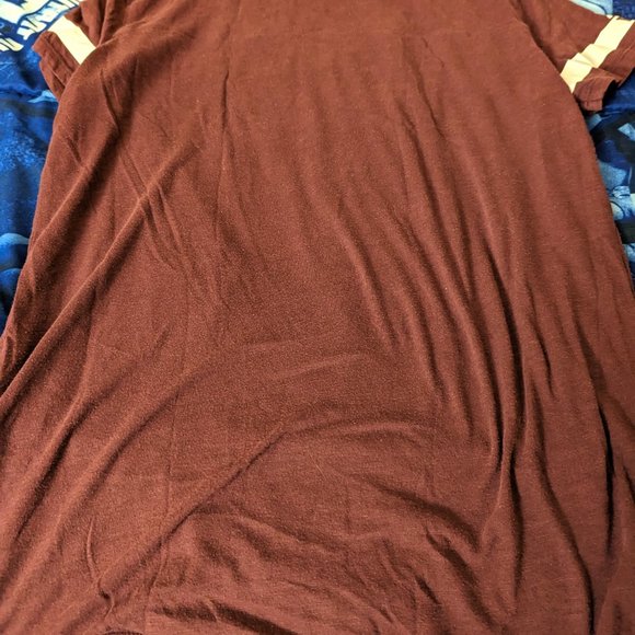Small Maroon Pink Victoria Secret V Neck T - Picture 4 of 5